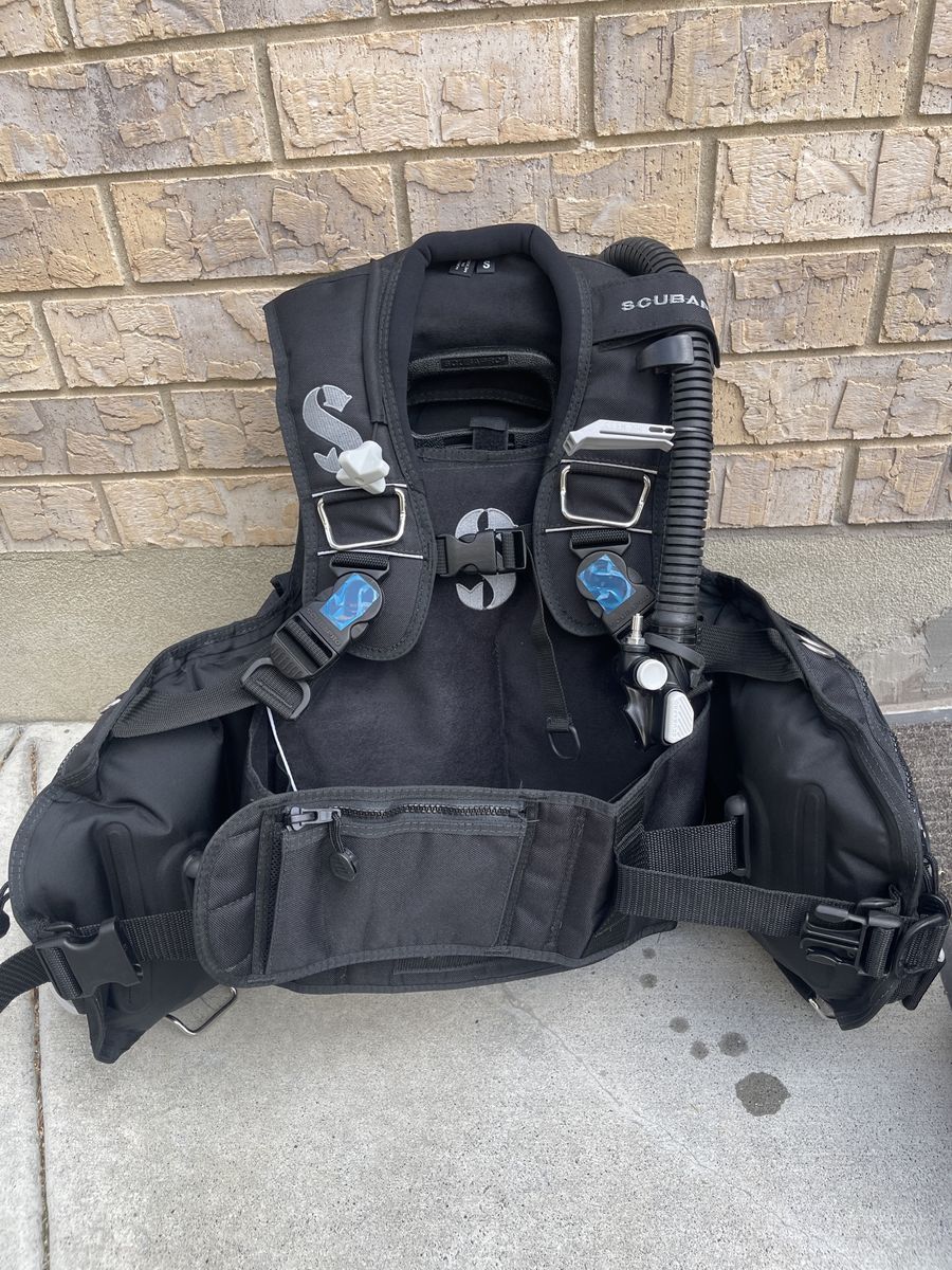 Scuba pro glide plus