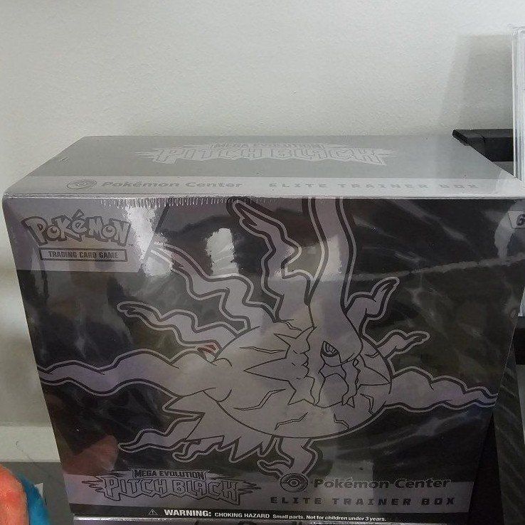 Pitch Black ETB Pokemon Center Edition