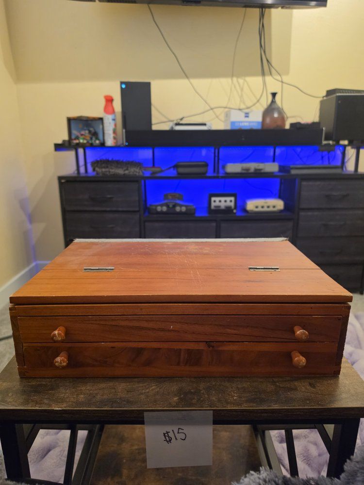 Main image 4