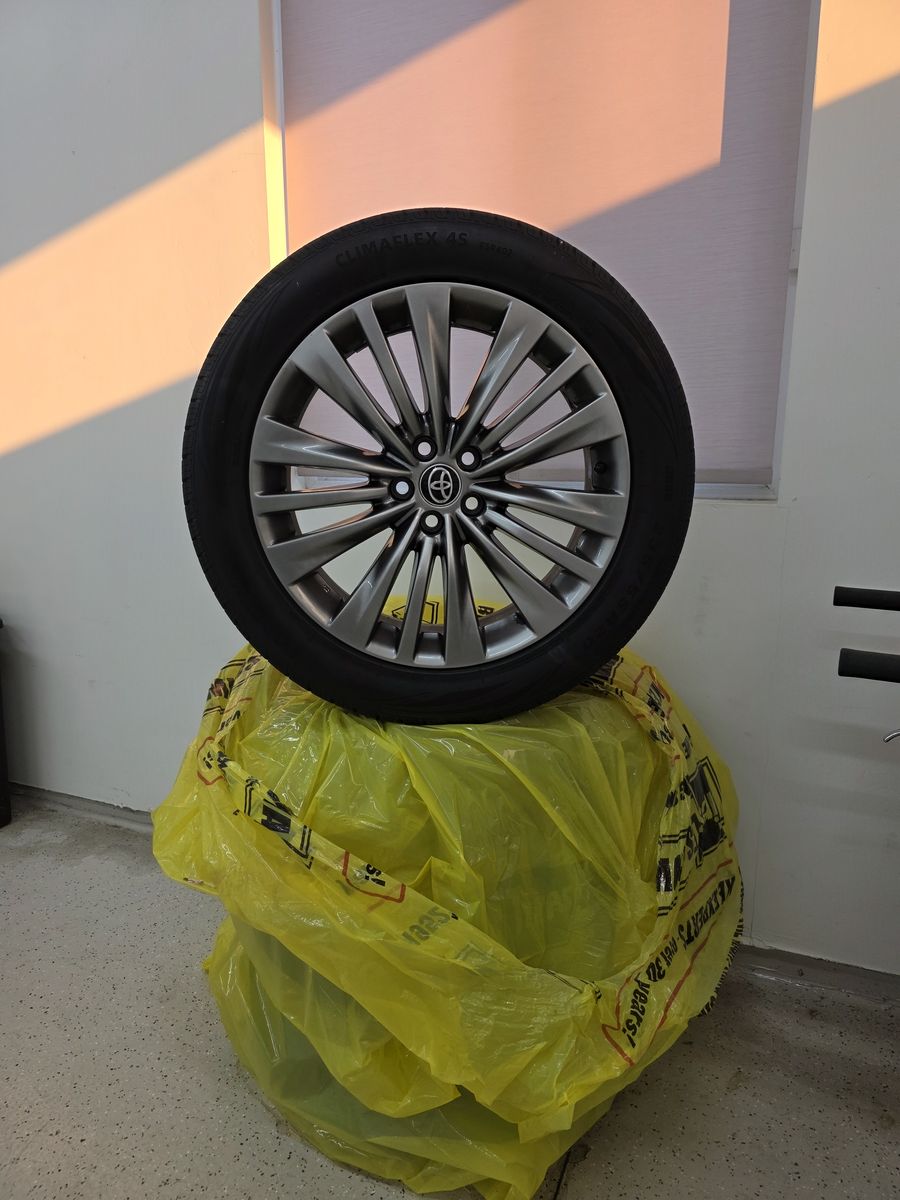 New Wheels and Tires -Highlander -Fits All 5 x 4.5 Bolt Pattern
