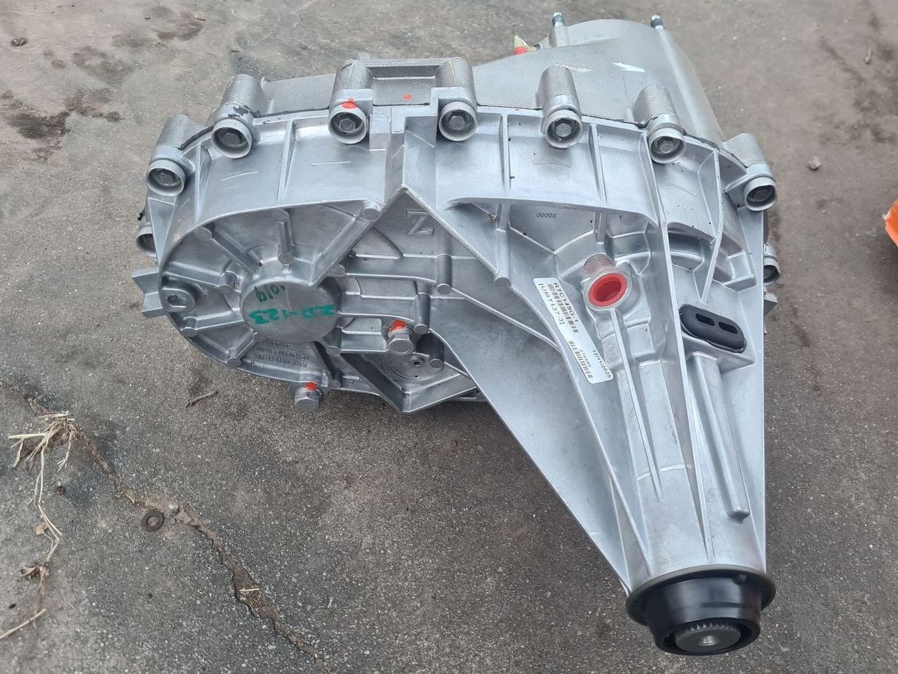 Main image 1