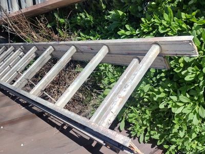 used 24-foot aluminum extension ladder