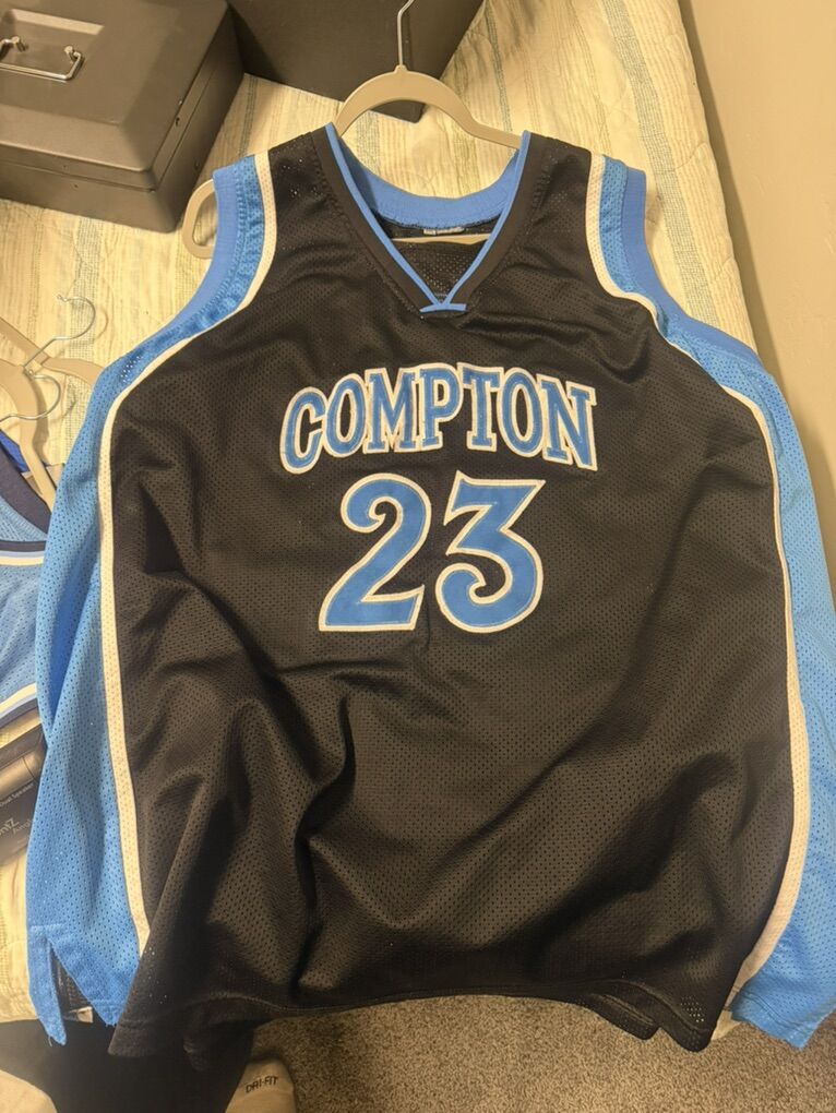 Demar Derozan Jersey Size xxxl