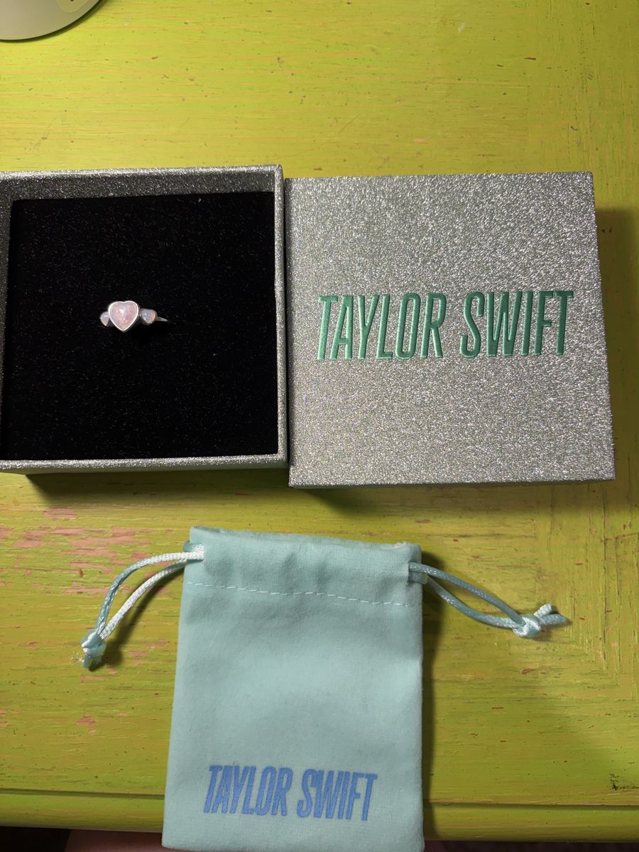Taylor Swift Official Lover Era Triple Heart Opal Ring with Box & Pouch size 9