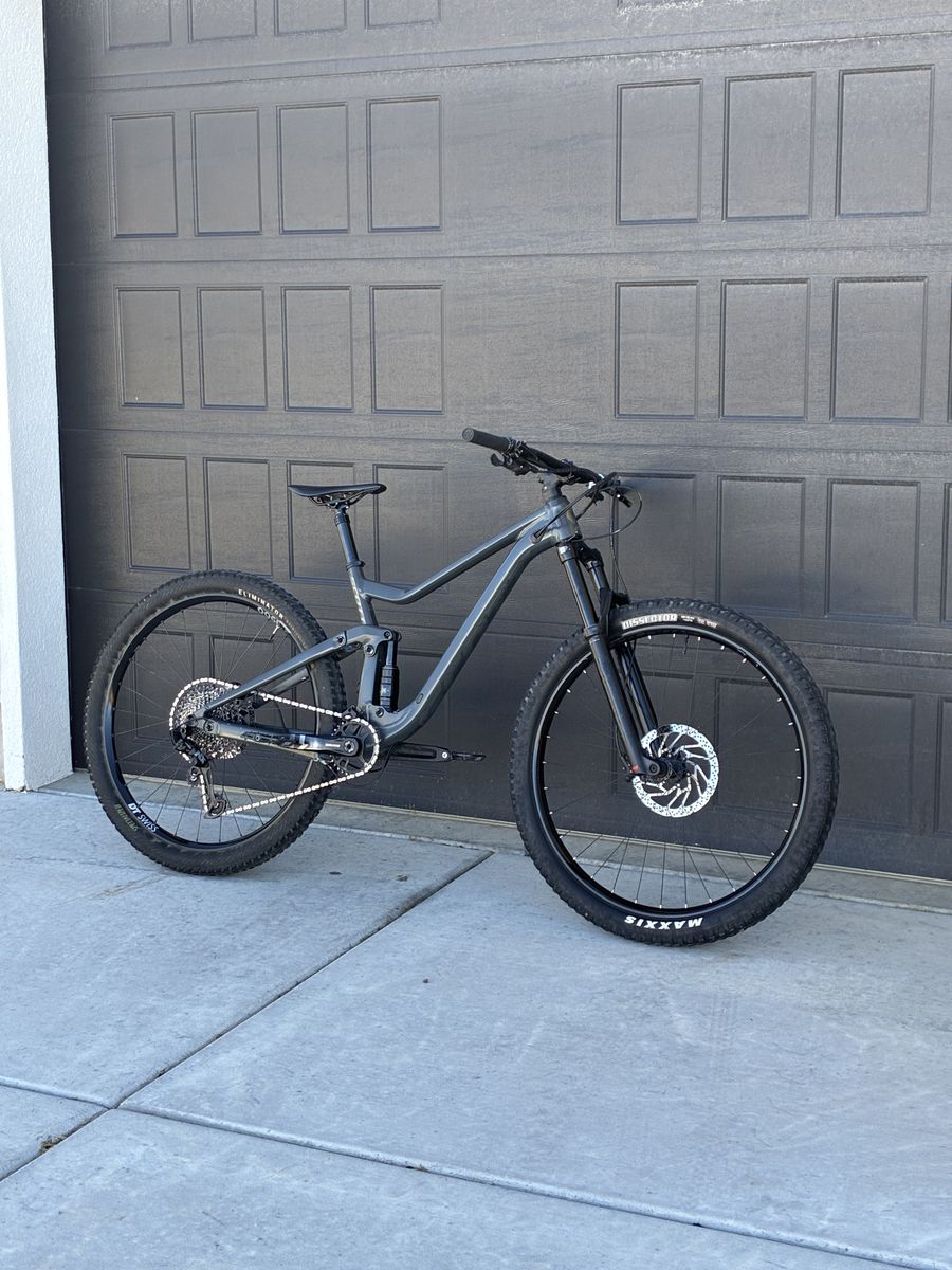 Scott Genius 950 Medium Size Frame 2023 Model