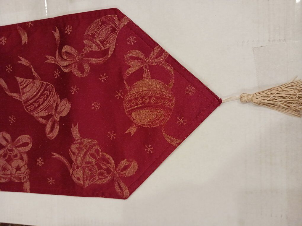 Holiday Table Runner