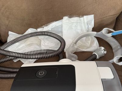 ResMed AirSense 11 CPAP Machine - Excellent Condition, 400 Run Hours, W/ Accessories