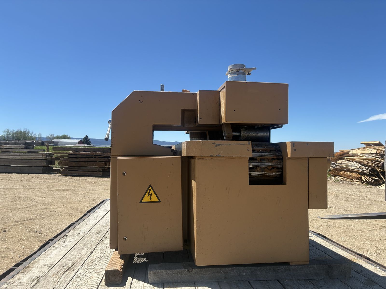 Main image 7