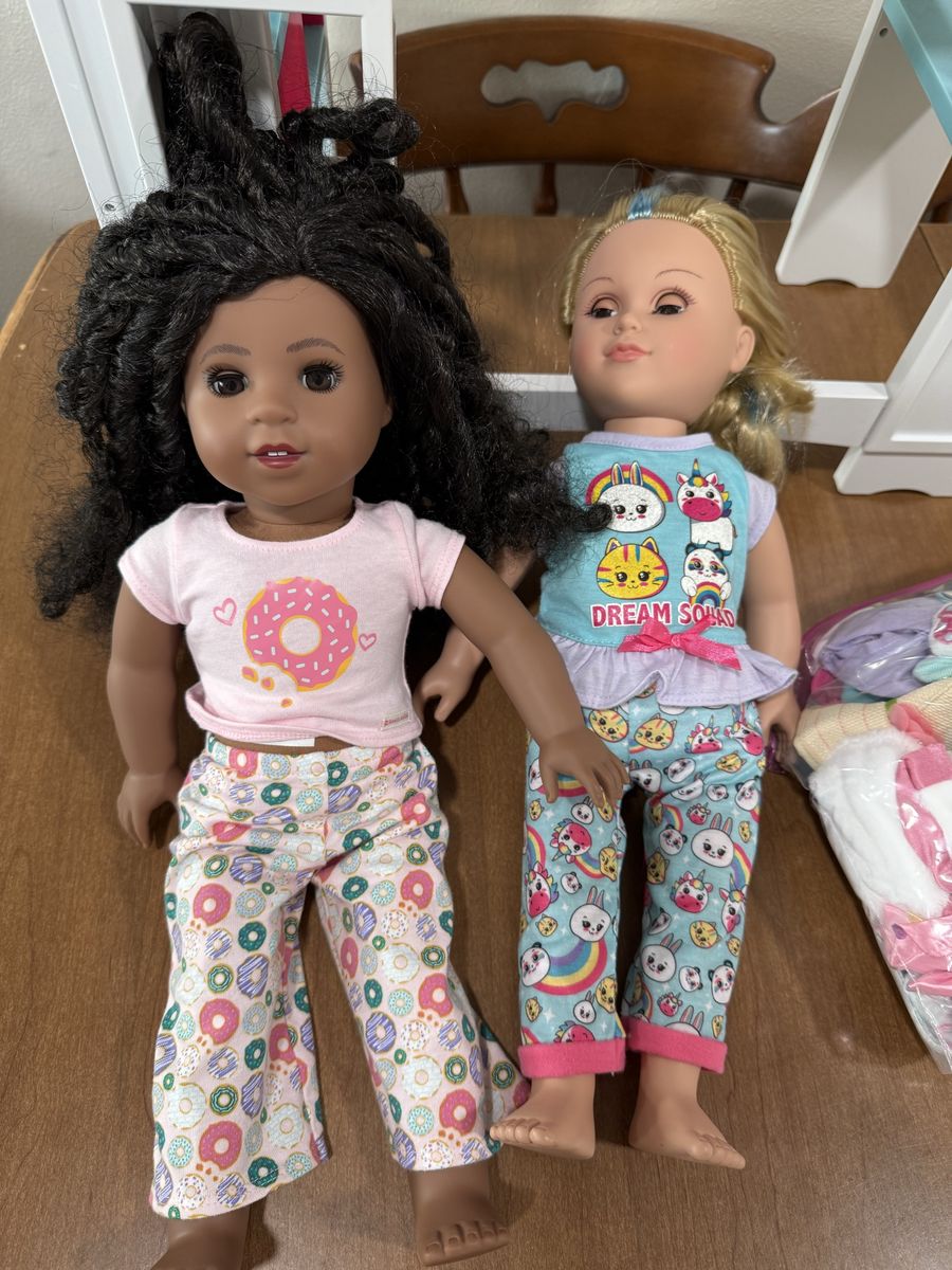 American Girl similar Dolls Set with Bunk Bed and Clothes