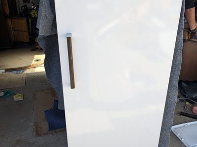 General Electric GE White Compact Refrigerator Freezer Mini Fridge, Vintage White