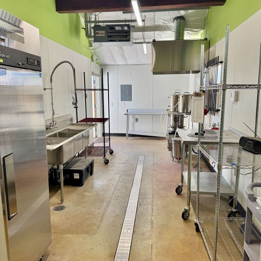 Commercial kitchen for rent