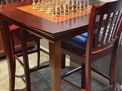4 In 1 Raised Chess Table (Checkers/Backgammon)