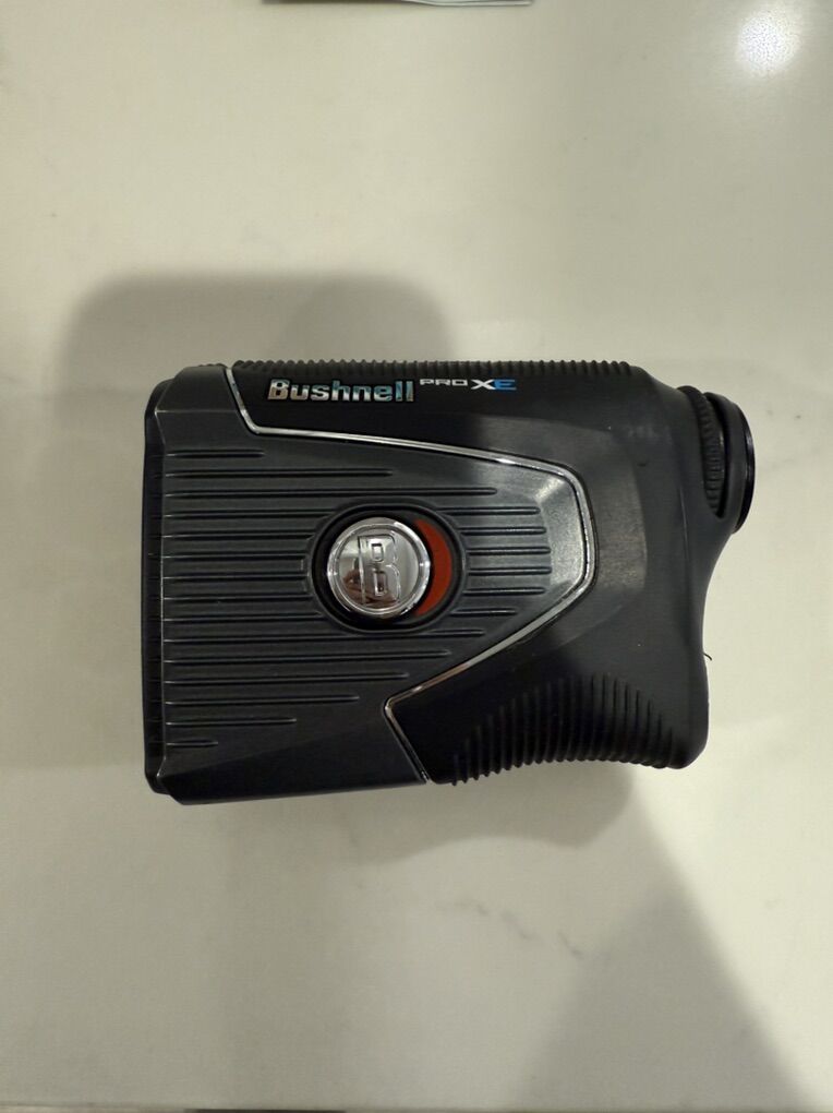 Bushnell Pro XE Rangefinder