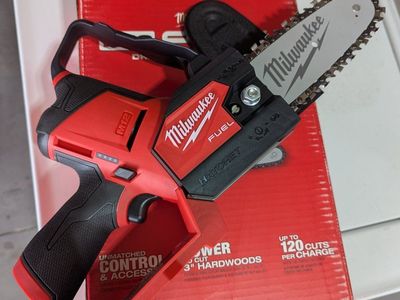 Milwaukee M12 Hatchet