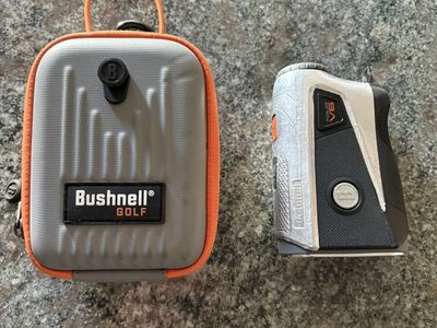 Bushnell Tour V6 Range Finder