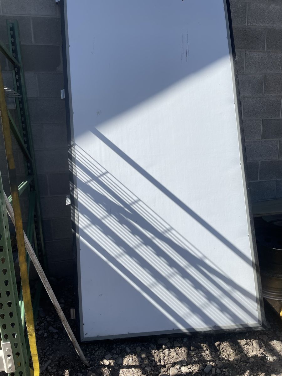 Main image 4