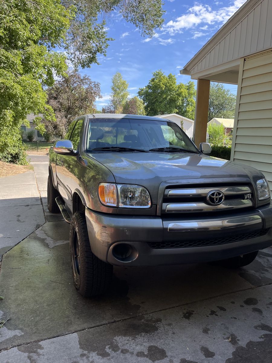 2003 Toyota Tundra SR5 V8