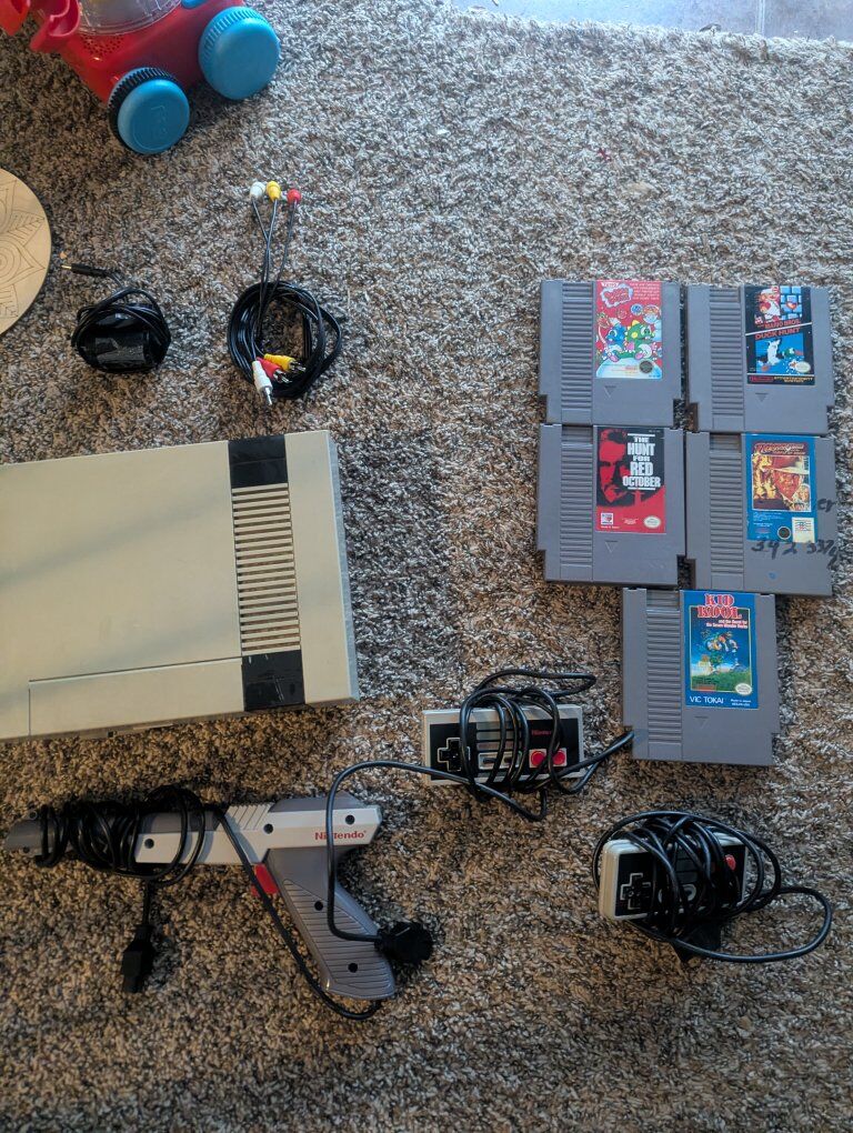 Nintendo Entertainment System Console Nes W 5 Game