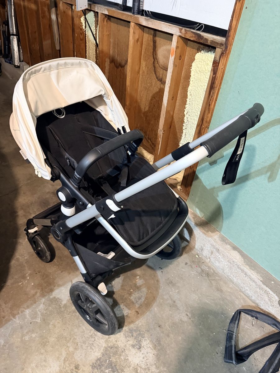 Bugaboo Lynx Stroller - Cream Sun Canopy & Black Seat