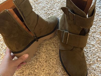 Hey Girl Calve height Boots W9