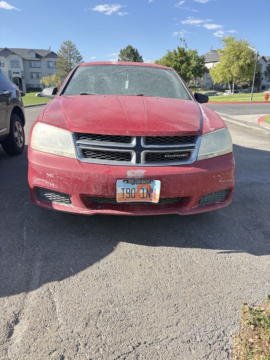 2014 Dodge Avenger Base