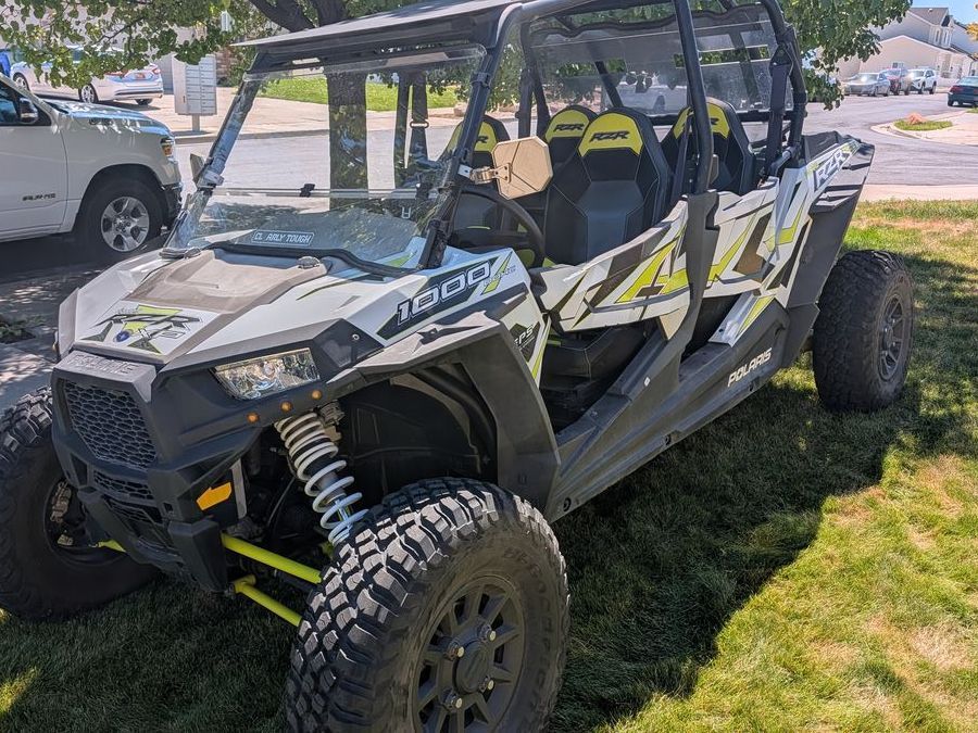 Main image 6