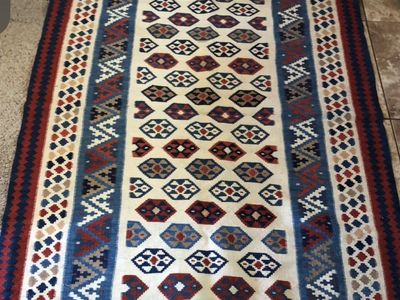 Handwoven Kilom Rug 4x6 ft