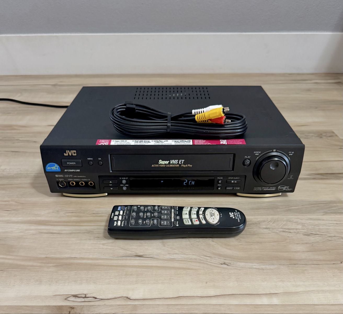JVC HR-S4600U Pro VCR S-VHS VHS Player