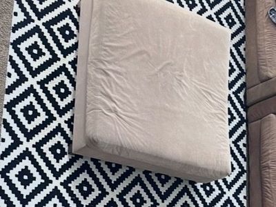 Free oversized ottoman