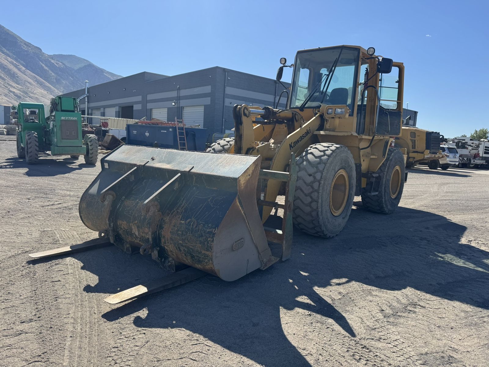 2013 KAWASAKI WHEEL LOADER
