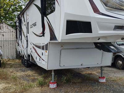 2012 voltage toyhauler