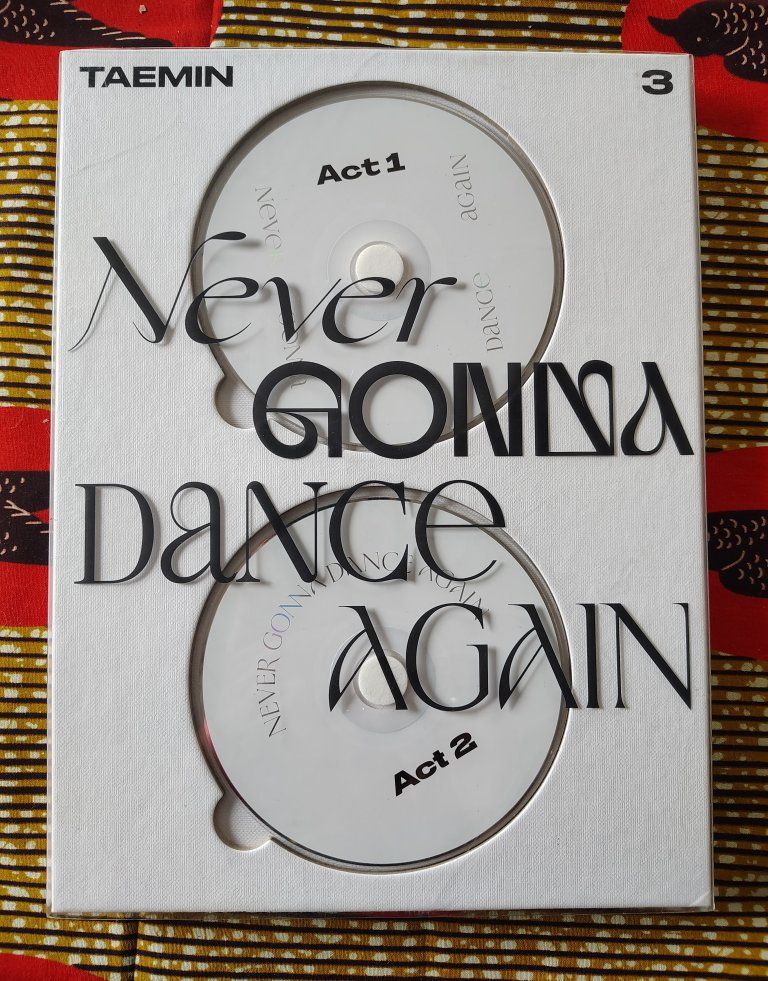Taemin 3rd Album Never Gonna Dance Again 2 CD  Gre