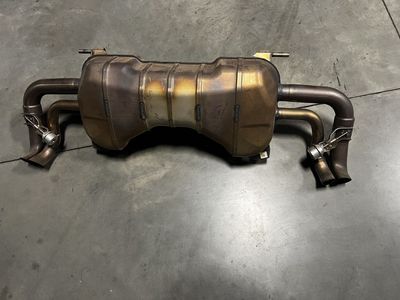 2017 Lamborghini Huracan Factory exhaust.