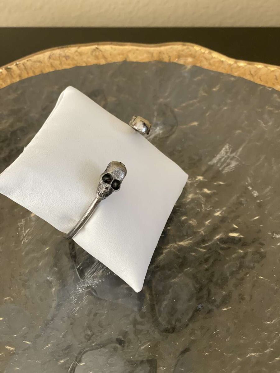 NEW!  Antique Silver Double Skull Bracelet - See All Photos