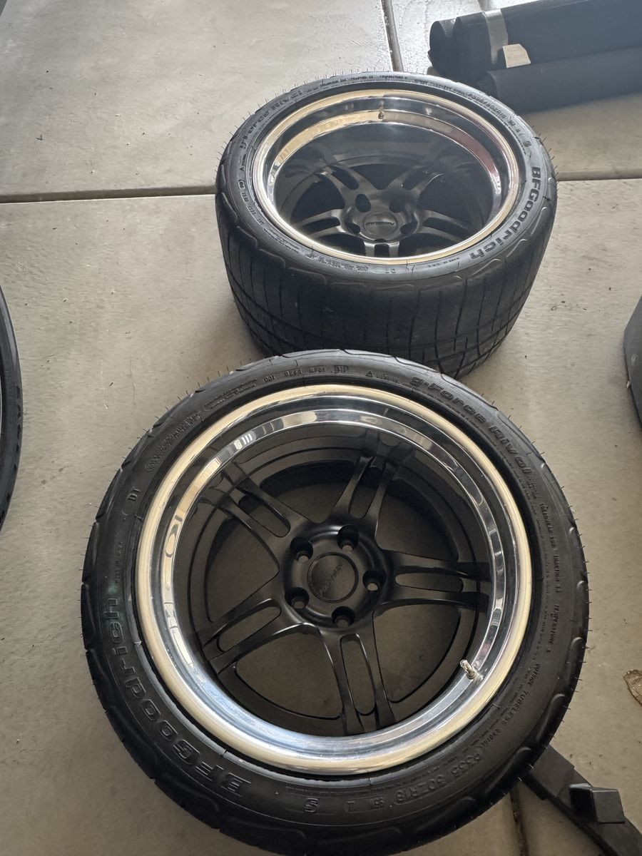 Forgeline DS3 Wheels w/ BFGoodrich g-Force Tires (335/30ZR18)