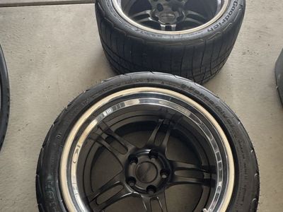 Forgeline DS3 Wheels w/ BFGoodrich g-Force Tires (335/30ZR18)