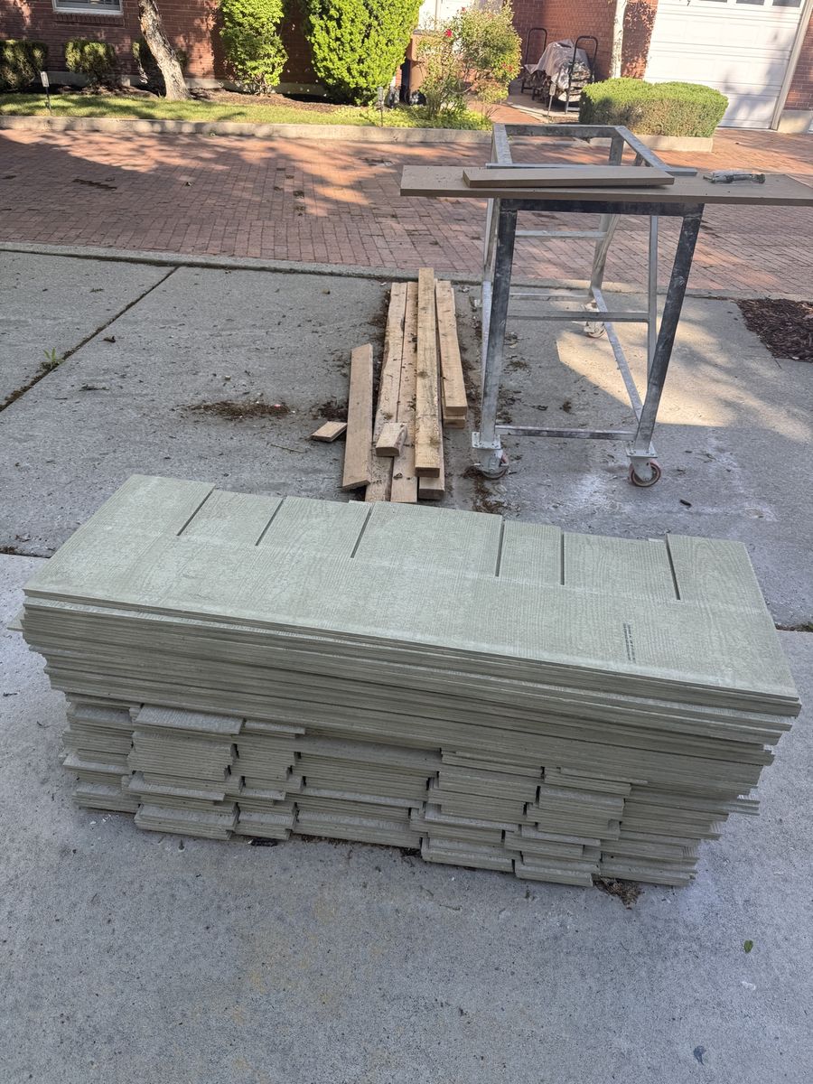 Hardie Cement Siding- 80 pieces