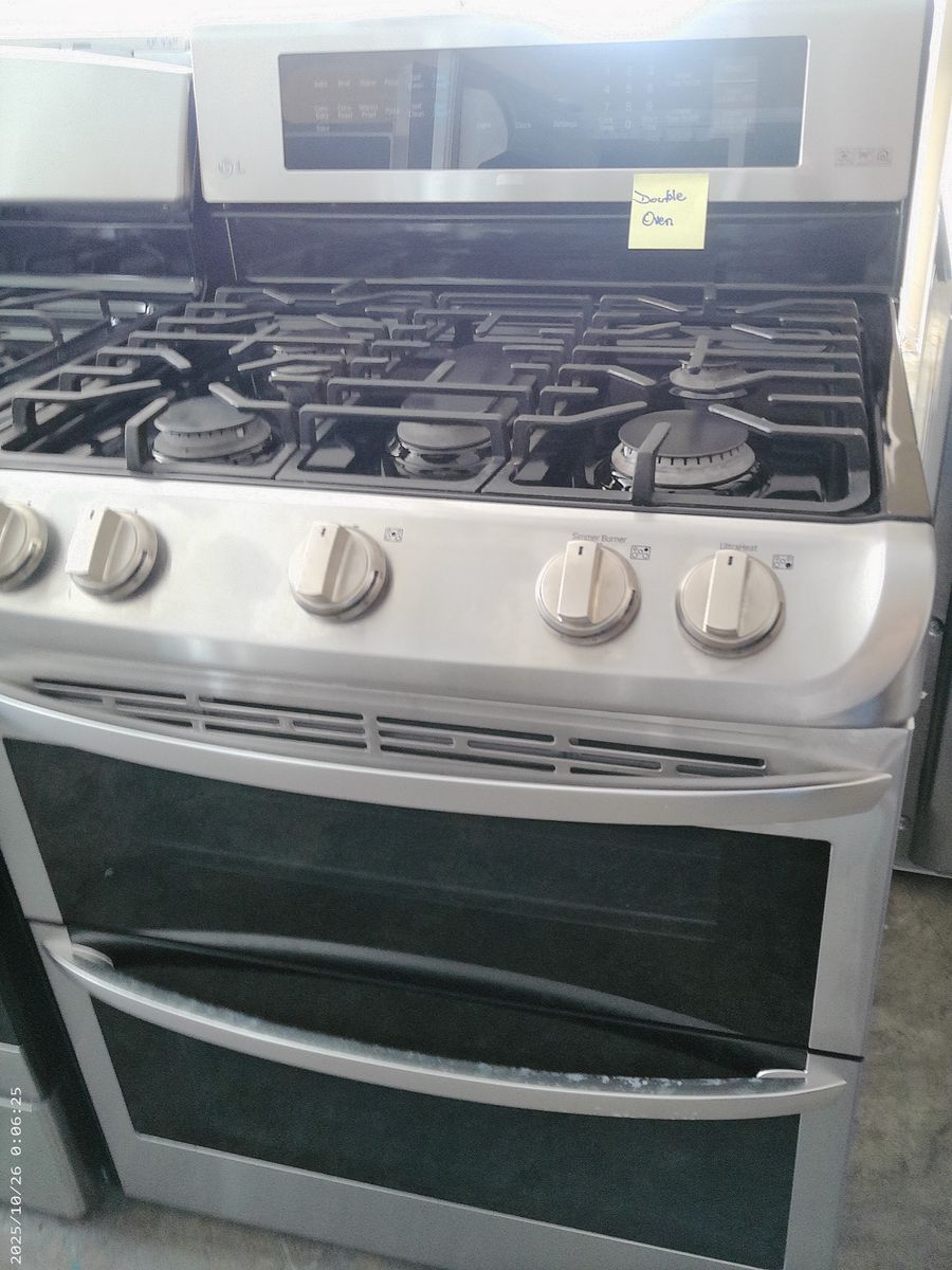 GAS Double Oven~Stainless Steel~Works Great~90 Day Guarantee