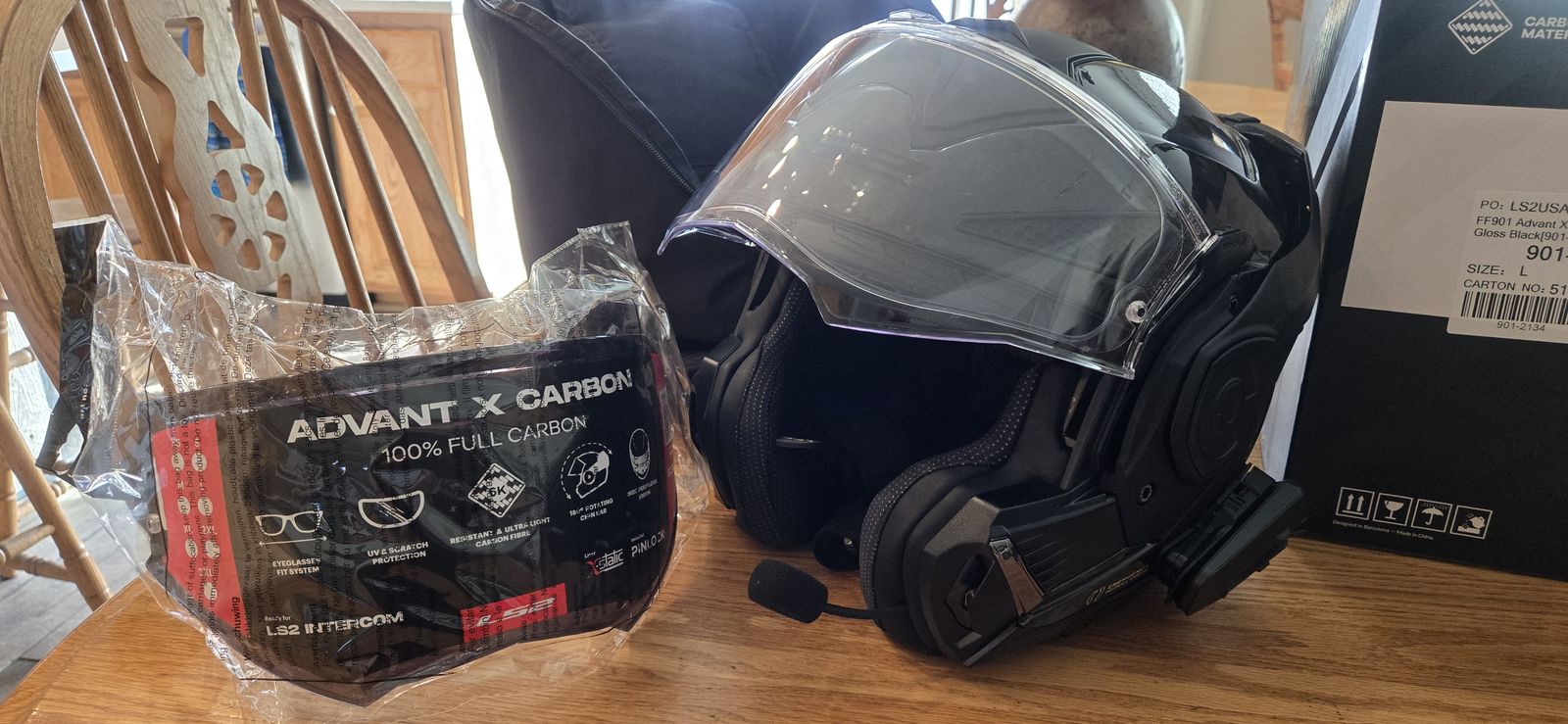 LS2 Advant X Carbon Forged Helmet w/mic