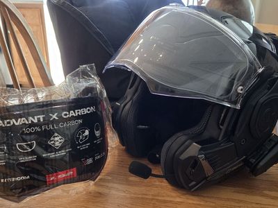 LS2 Advant X Carbon Forged Helmet w/mic
