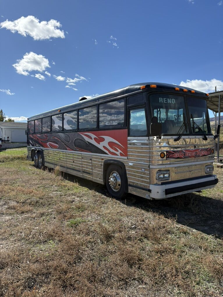 1992 MCI Charter Bus
