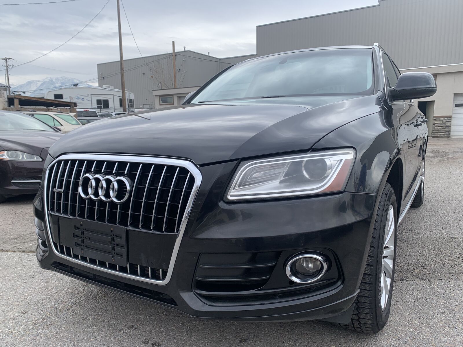 2013 AUDI Q5 2.0T quattro Premium