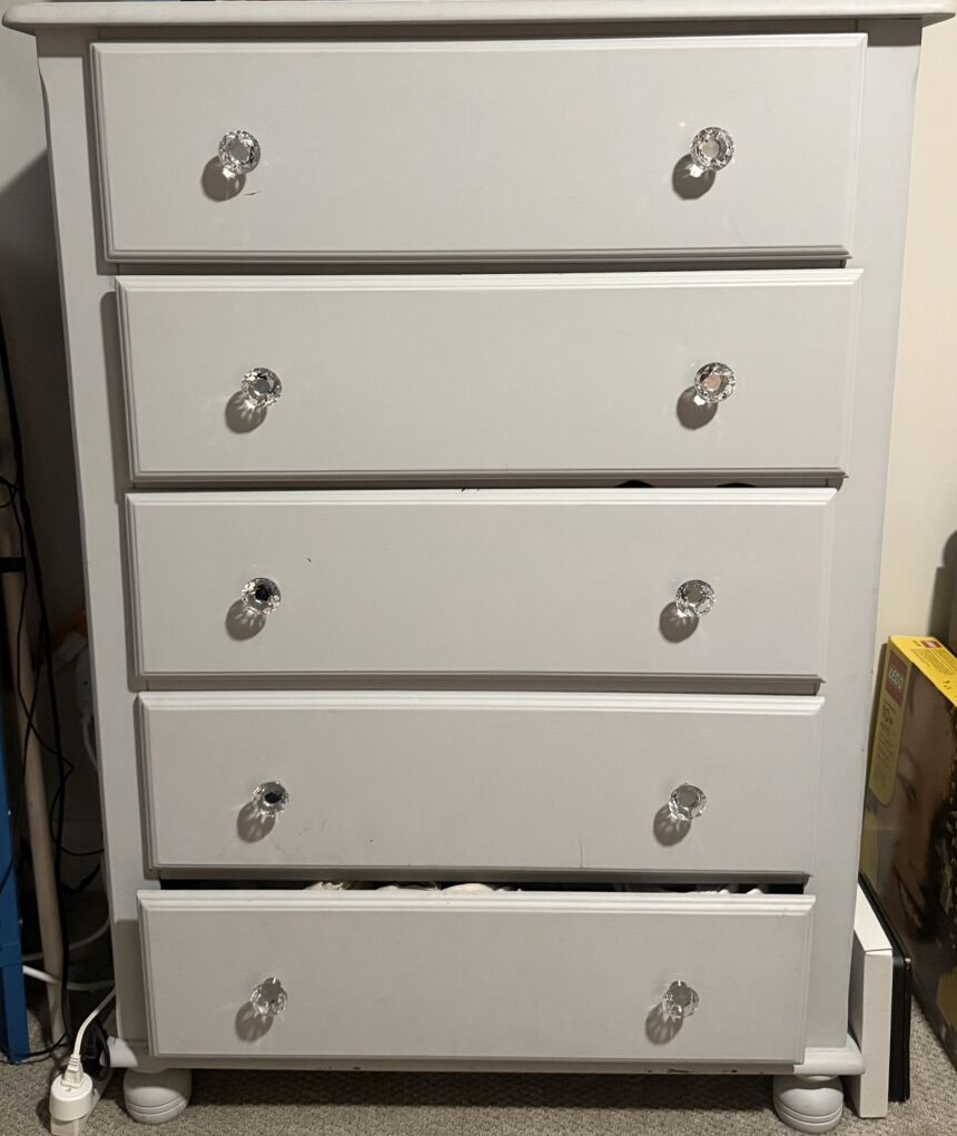 5-drawer Dresser