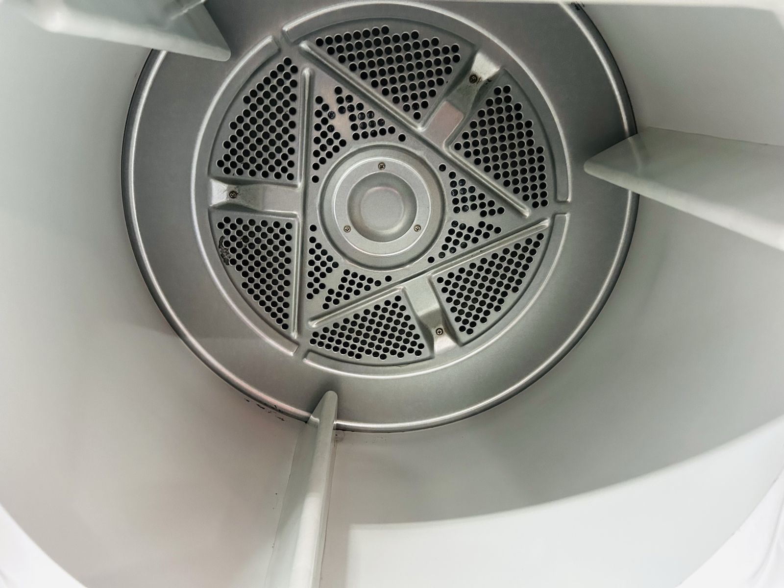Main image 3