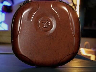 Bokeh Headphone Case