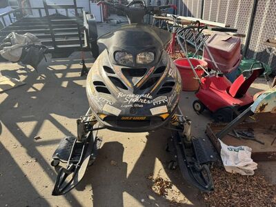 2002 Ski-Doo Bombardier 800 Sport