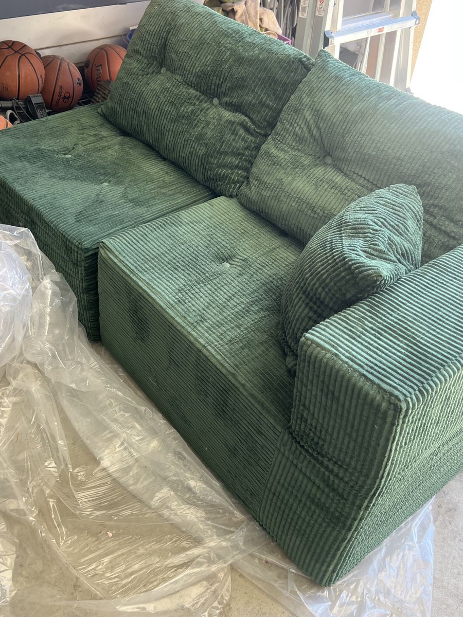 Brand new pop-up no bones couch emerald green
