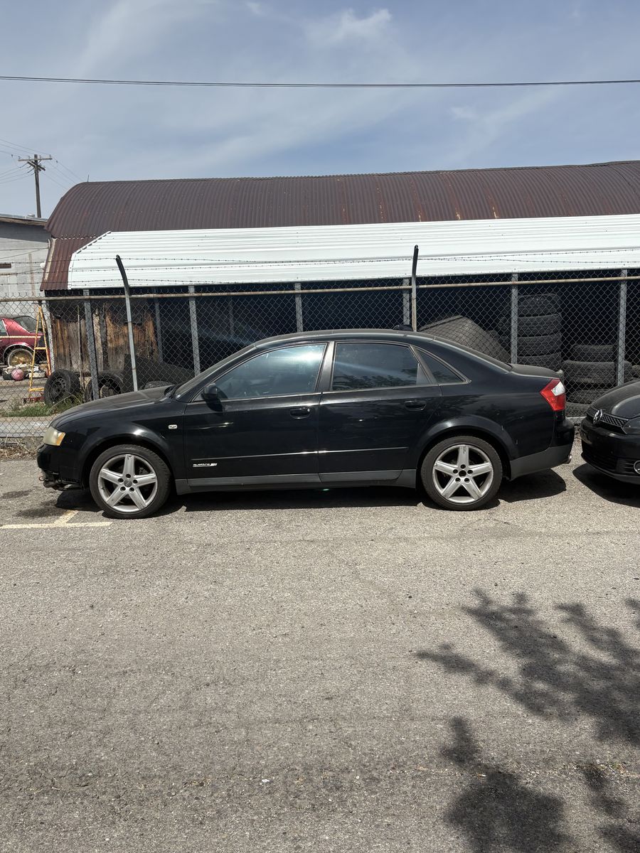 Car-Audi Quattro AWD turbo 2004