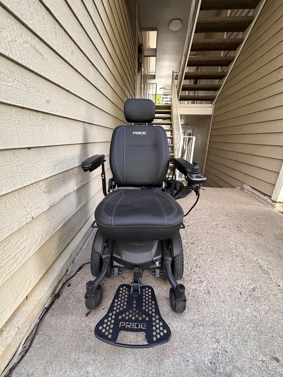 Pride Jazzy EVO Power Wheelchair – Like New, Barely Used