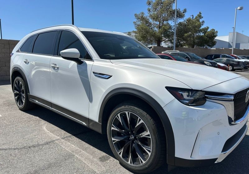 2024 Mazda CX-90 Plug-in Hybrid Premium Plus